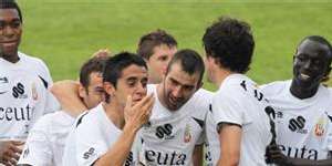 Los ceutíes celebrando un gol