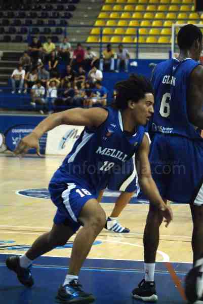 Suka-Umu en el partido ante Baloncesto Palencia