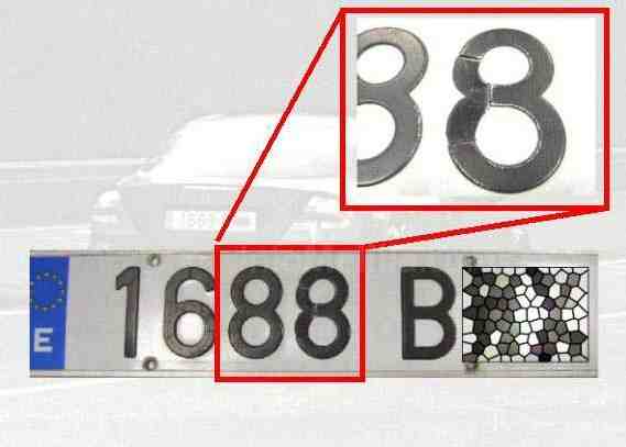 La Policía Local detiene a dos menores marroquíes que robaban matrículas en la avenida de Europa