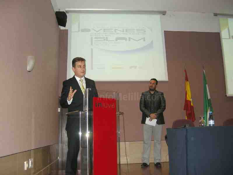 Escobar durante su intevención en el Congreso celebrado en Mollina