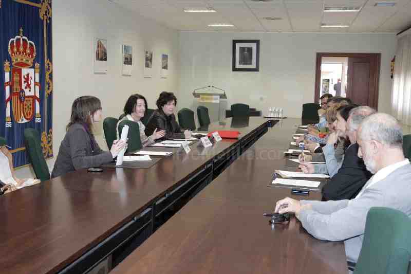 La secretaria de Estado ha mantenido varias reuniones en Melilla, entre ellas con ONGs