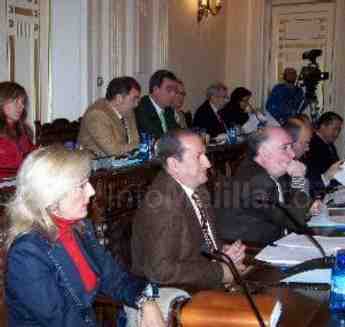 La Ciudad reprocha a CpM que exija respeto cuando insulta al Gobierno en la Junta de Portavoces