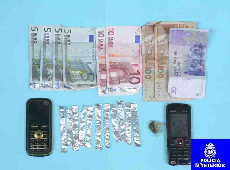 La Policía detiene a un joven melillense vendedor de droga al 'menudeo'