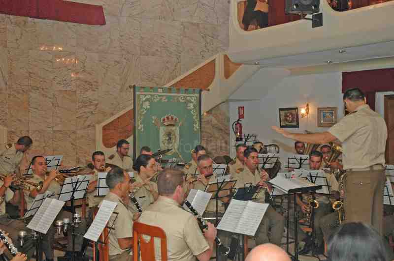 Martínez Dombriz dirigirá mañana a la Unidad de Musica Militar en el Casino