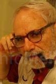 José Luis Navarro presenta 'Con, contra, sin, sobre...", su libro por San Valentín