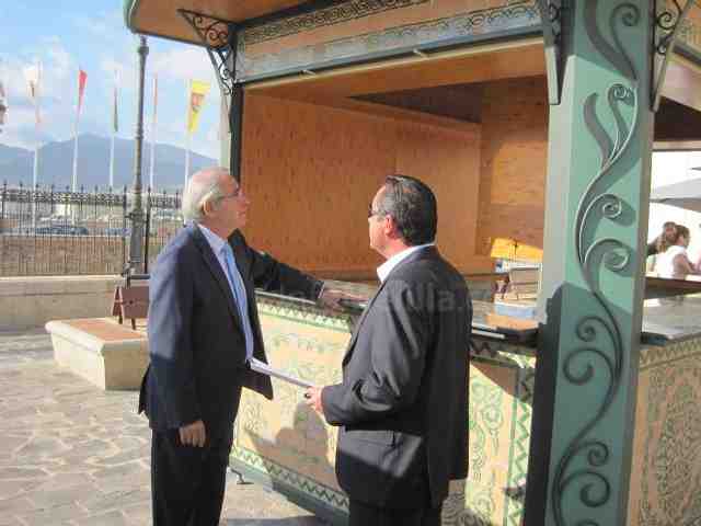 Melilla continúa con el desarrollo turístico de El Pueblo con la instalación de dos terrazas que supondrán un reclamo gastronómico