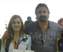 Juanma Nuñoz junto a una de sus tiradoras galardonadas