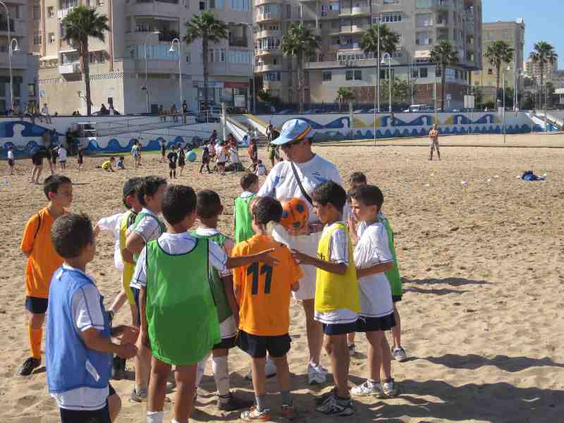 La Escuela Multideportiva cierra su ciclo de actividades con la Jornada de Fútbol Playa