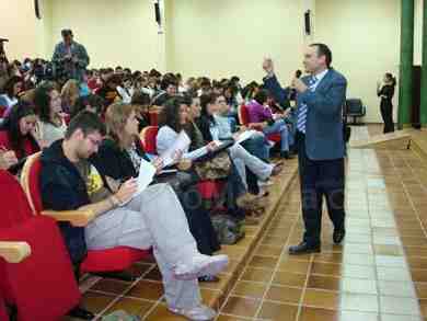 Educación financiará la matrícula para que los licenciados en paro puedan hacer un máster