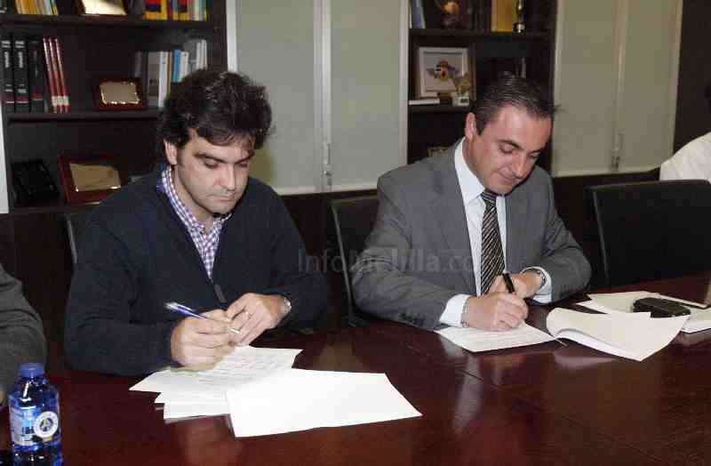 Melilla incluirá el Museo del Automóvil en sus rutas turícticas gracias a un convenio