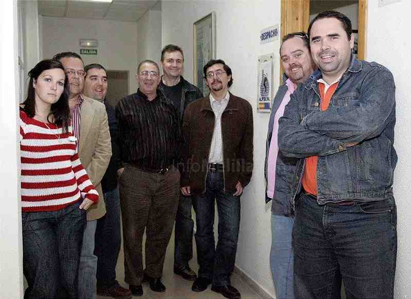 Directiva de la APDM, con su presidente Avelino Gutierrez en el centro de la imágen