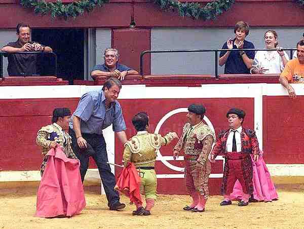 'El Bombero Torero' vuelve a la Mezquita del Torero tras décadas de ausencia