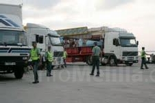 Localizados 13 inmigrantes, 9 de ellos menores, ocultos en atracciones en la primera fase de la 'Operación Feriante' en Melilla