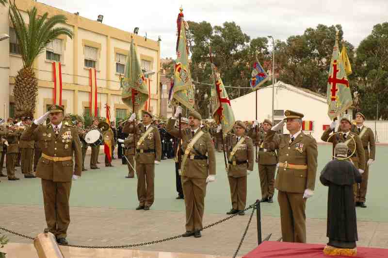 La ULOG celebra solemnemente el XX Aniversario de la concesión de su Enseña Nacional