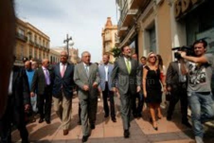 El líder del PP viste de normalidad su visita a Melilla y evita polemizar sobre el tema de Marruecos