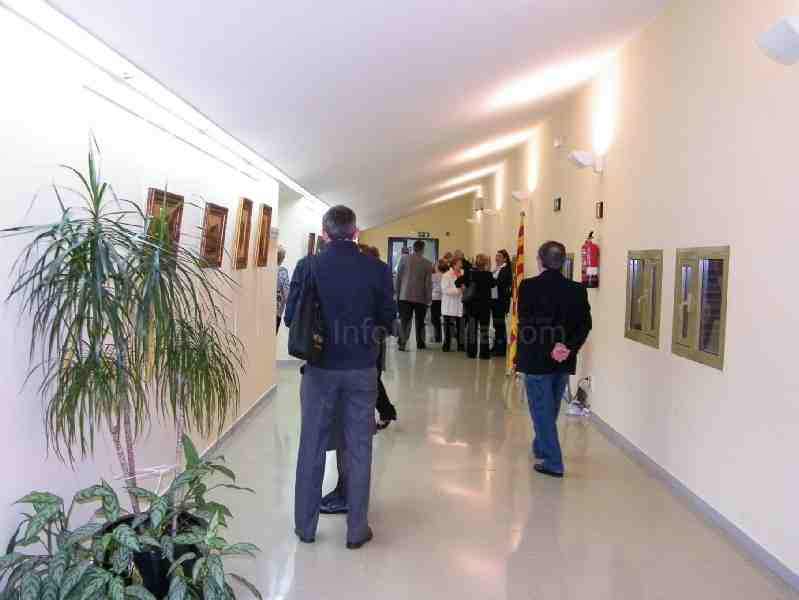Peinado lleva una muestra de pirograbados a la Casa de Melilla en Barcelona