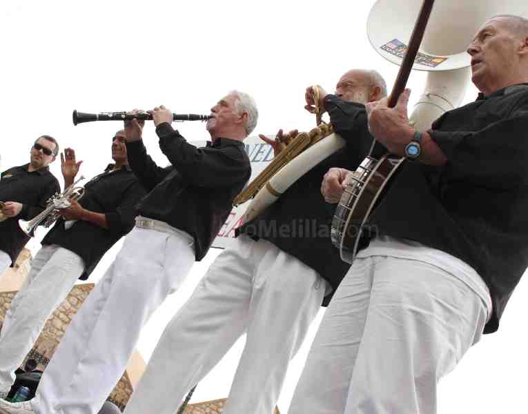 Melilla huele al mejor jazz del mundo de la mano de la UNED y los pillos de New Orleans Jump Band