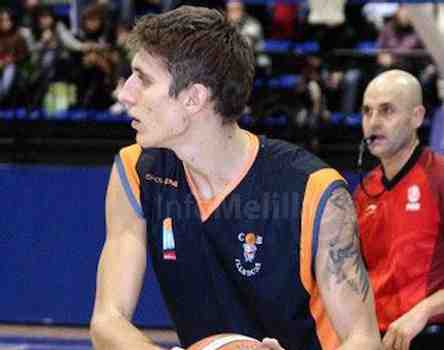 Javi Vega en plena acción