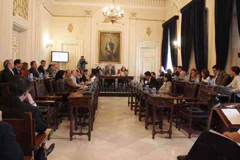 La Asamblea aprueba la gestión indirecta de la Escuela Infantil 'Infanta Leonor' a pesar de la negativa de la oposición