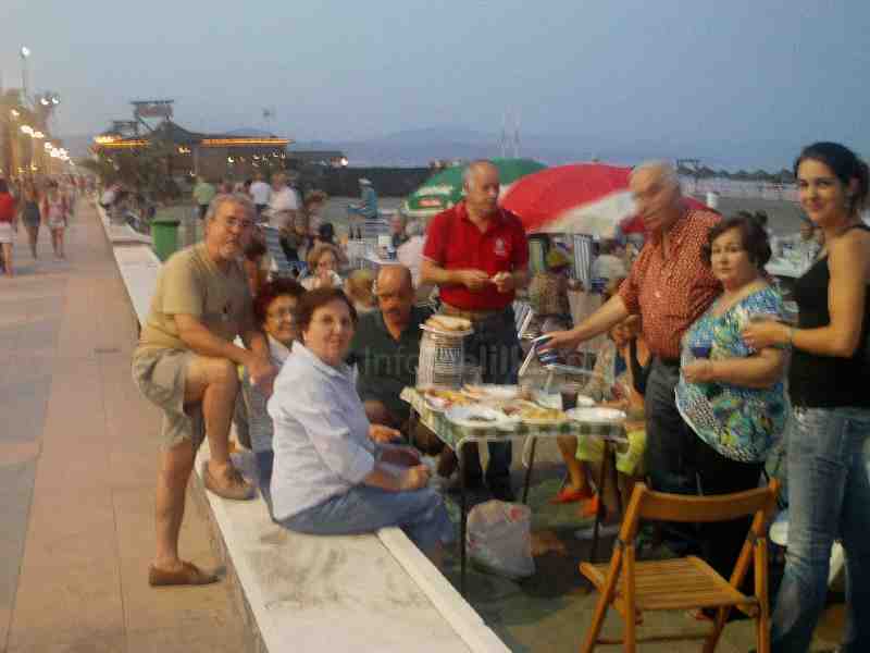 La Casa de Melilla en Málaga celebra San Juan a todo gas y con viaje a la vista