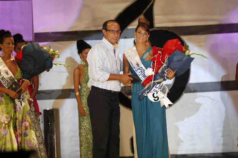 Rocío Pozo y Felipe Arquero son los reyes de la belleza melillense en 2010
