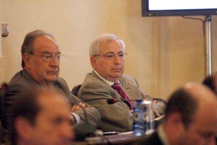 Juan José Imbroda ha anunciado su intención de elaborar una moción para seguir reclamando la subida