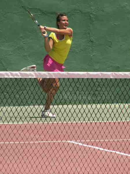 Tenis (VII Internacional Femenino): Interesante jornada la del jueves con cuatro partidos de semifinales