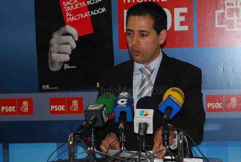 Amin Azmani, diputado socialista
