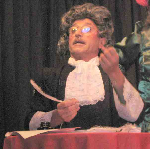 Los alumnos de teatro de la Casa de Melilla en Málaga triunfan de la mano de Jacinto Benavente