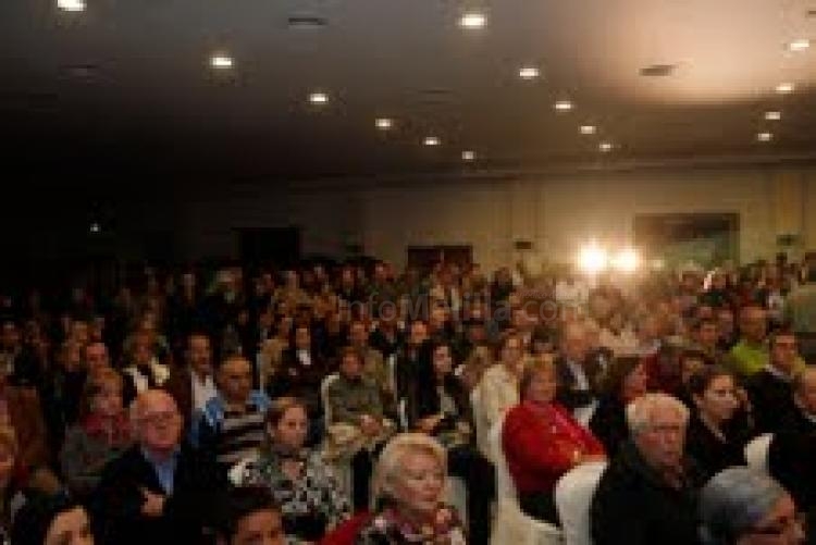 El PP renueva su compromiso con la ciudadanía ante cerca de 850 afiliados y simpatizantes