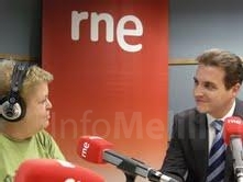 Escobar durante su entrevista en RNE
