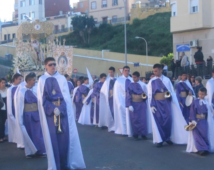 Jesús lavó los pies a sus apóstoles, Melilla llora al Cautivo en Jueves Santo