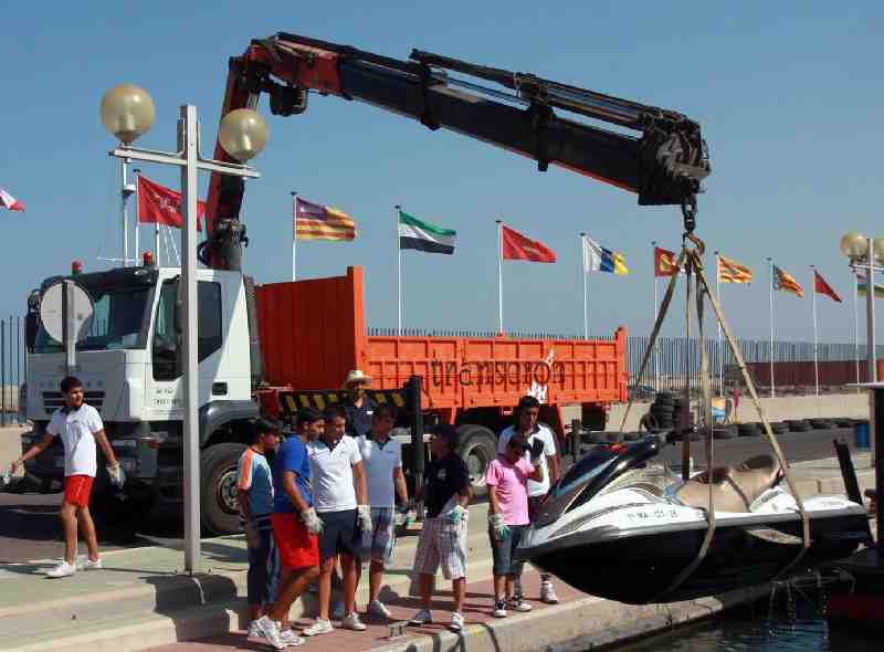 La IV Travesía ‘Motril-Melilla’ cubre su primera etapa en diez horas