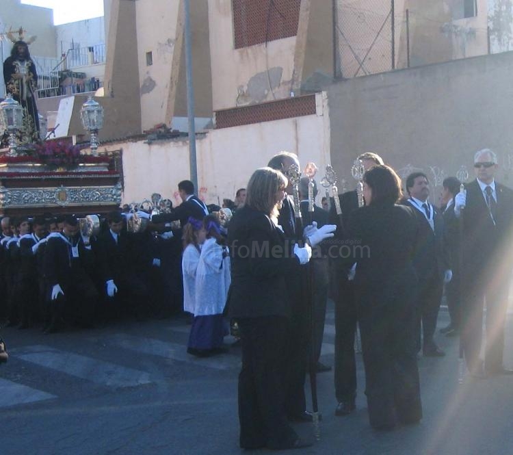 Jesús lavó los pies a sus apóstoles, Melilla llora al Cautivo en Jueves Santo