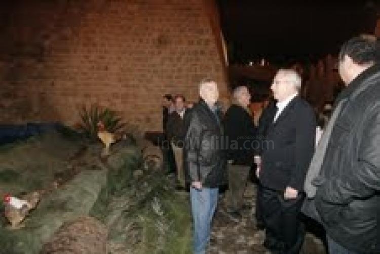 Melilla se viste de Navidad con un nuevo y más ahorrativo alumbrado