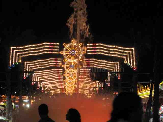 Comienza la Feria de Melila 2010 con el tradicional encendido del alumbrado