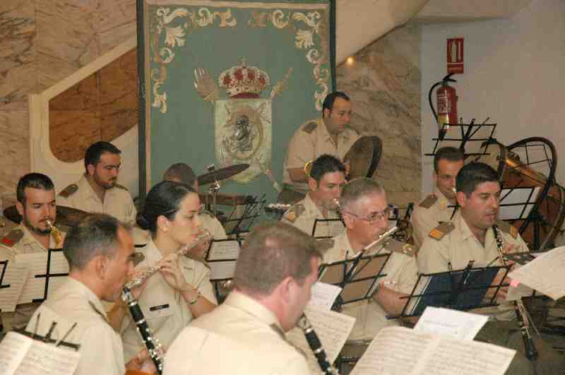 Martínez Dombriz dirigirá mañana a la Unidad de Musica Militar en el Casino
