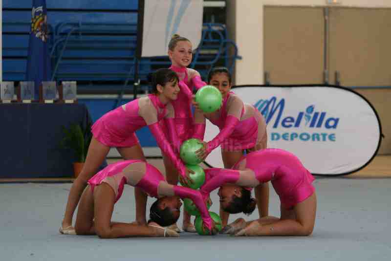 Sin duda una bella pose de nuestras gimnastas