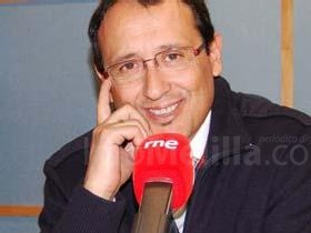 Dionisio Muñoz anuncia la solución del transporte aéreo para 'antes de final de año'
