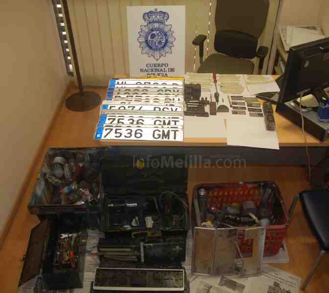 Cinco detenidos en Melilla por falsificar placas de matrículas