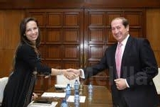 Beatriz Corredor y Rafael Marín tras el acuerdo