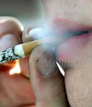 El Gobierno reconoce que la Ley del Tabaco ha funcionado a medias en los centros laborales