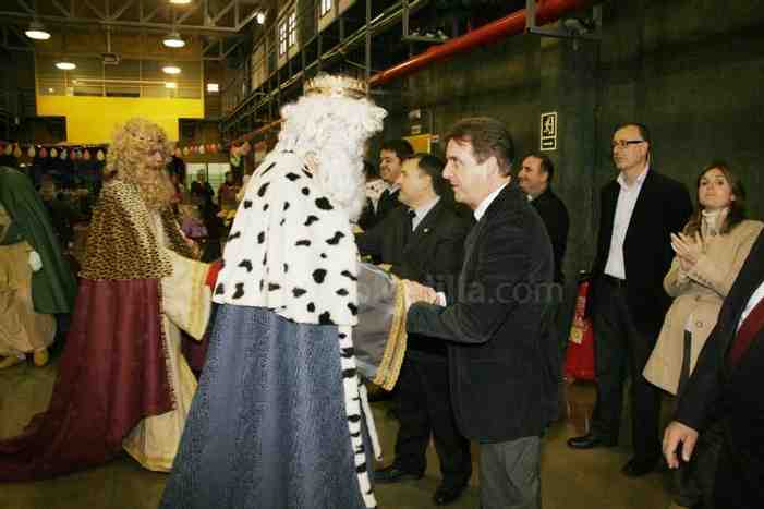 Los Reyes Magos de Oriente visitaron la prisión y dejaron regalos a los hijos de los internos