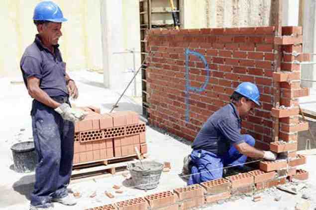 UGT pide a la patronal melillense de la construcción una reunión para normalizar el sector