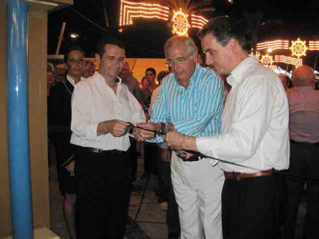 Comienza la Feria de Melila 2010 con el tradicional encendido del alumbrado