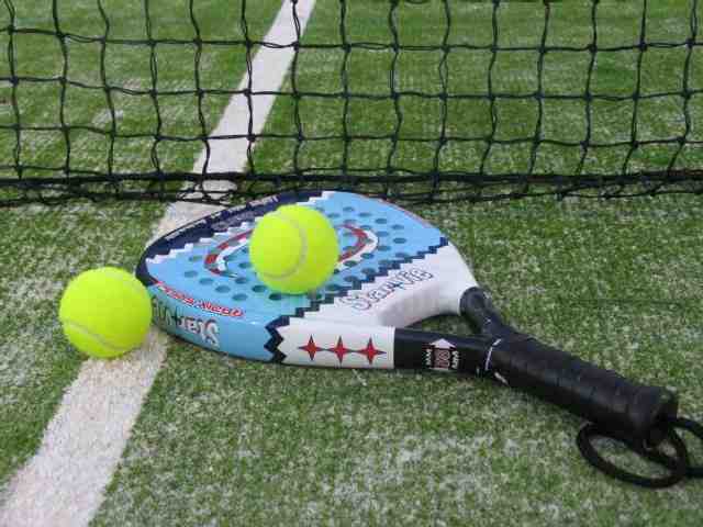 IAE organiza un Torneo Benéfico de Pádel para los damnificados por el terremoto de Haití