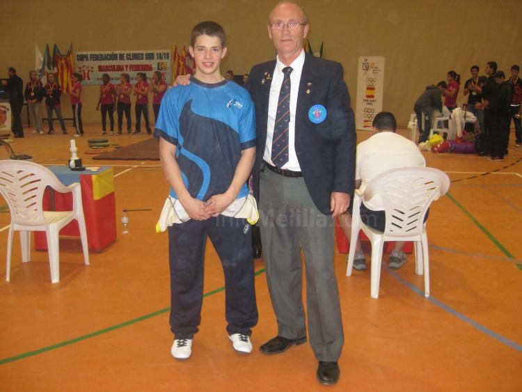 El joven levantador David Sánchez