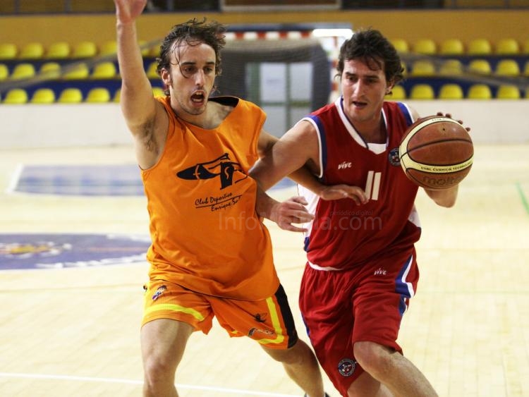 Pablo Segura mano a mano ante el base contrario, Pelayo Larraona