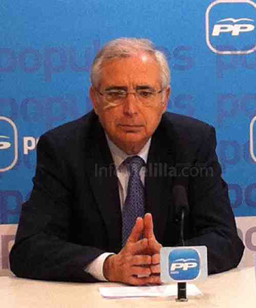 Juan José Imbroda se presenta por tercera vez como cabeza de lista del PP local