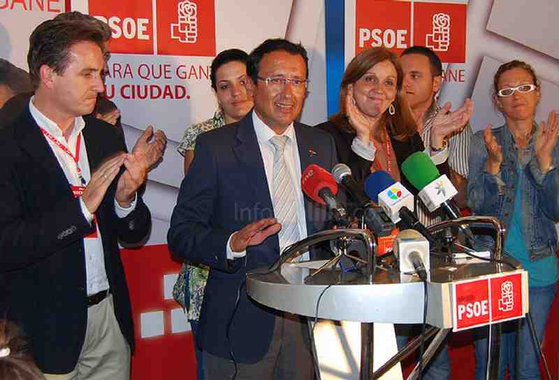 El PSOE pierde dos escaños en la Asamblea